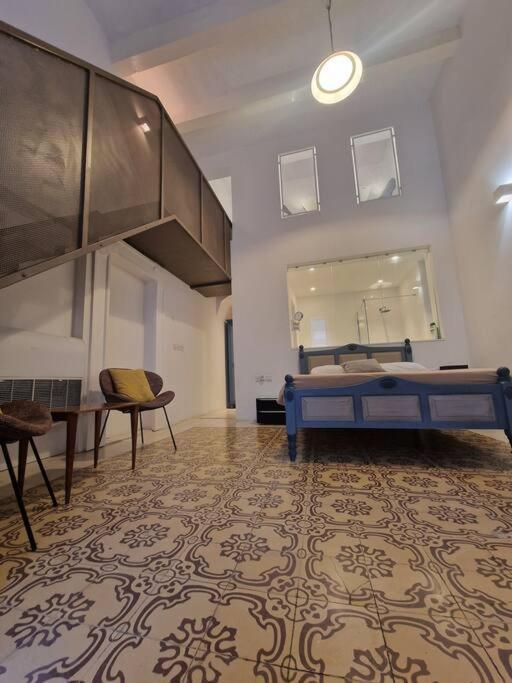 No 60, 2Nd Floor, Centrally Located, Fully Equipped Studio Apt 일 푸리아나 외부 사진